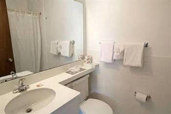 Rodeway Inn Glen Ellyn Eksteriør billede